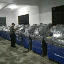  鹽城市鹽都區(qū)海龍機(jī)械廠南通銷售分公司 主營 裁斷機(jī) 復(fù)合機(jī) 流水